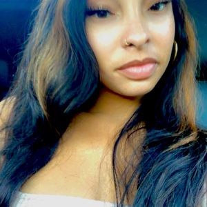 Meet your Posher, Joli